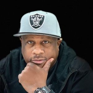 Meet your Posher, Max